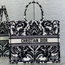 Christian Dior Shopping Bags